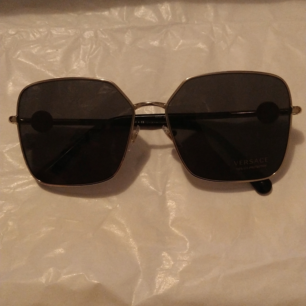 Versace Sunglasses MOD2227
